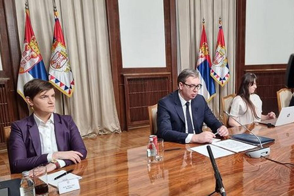 Vučić poručio: Glave gore, ni Srbija ni srpski narod nisu osuđeni nizašta!