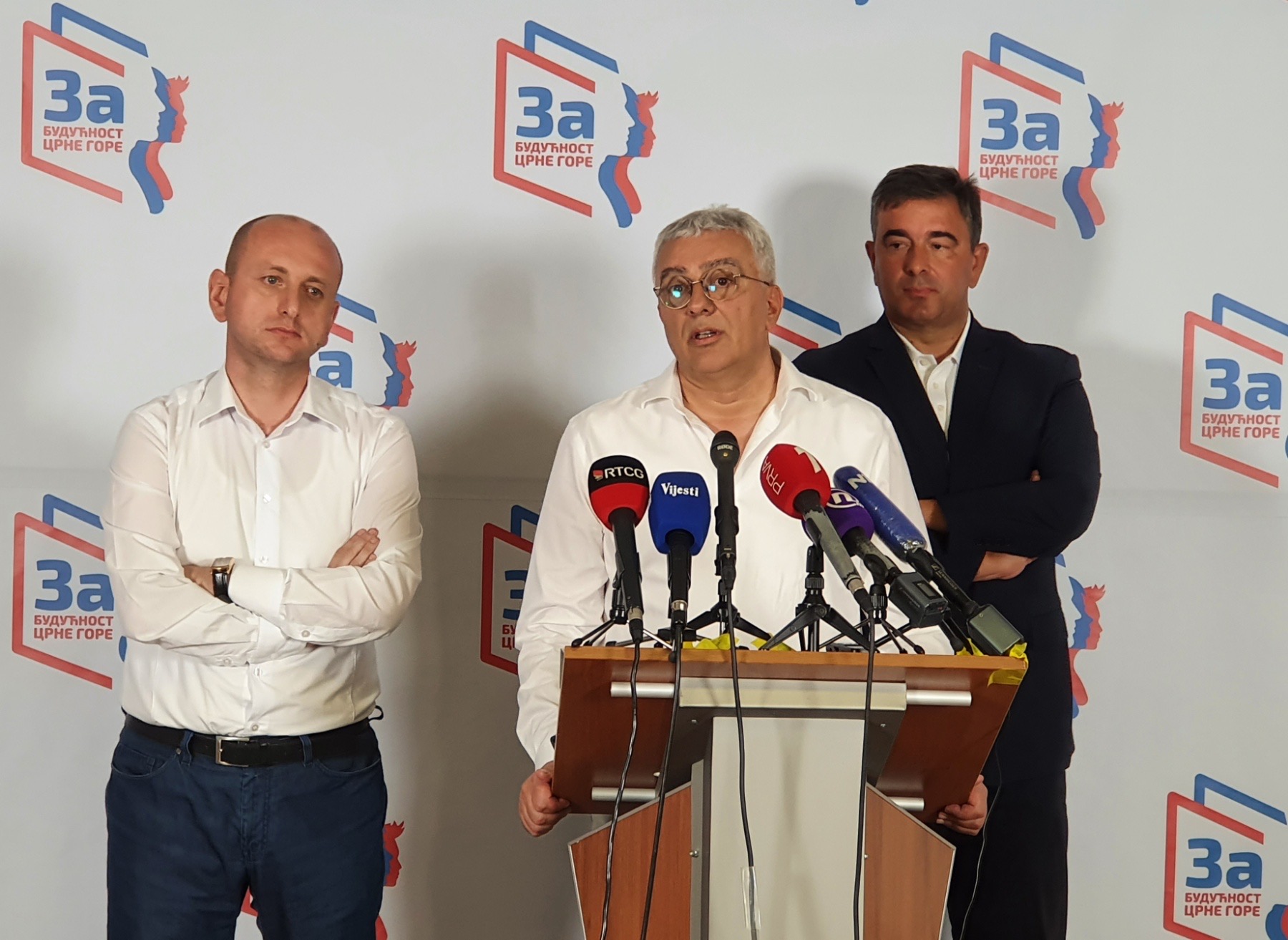 BORBA saznaje: DF i URA prihvatili poziv SNP-a i Demosa o sastanku lidera parlamentarne većine!