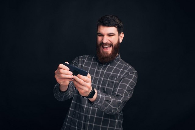 PC igra sa 14 miliona igrača mjesečno stiže na mobilne telefone