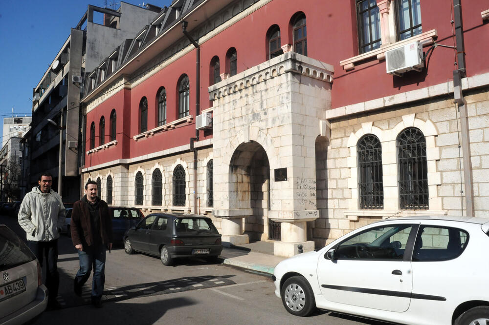 Umjetnička škola „Vasa Pavić“: Upis tek počeo, ali mjesta nema