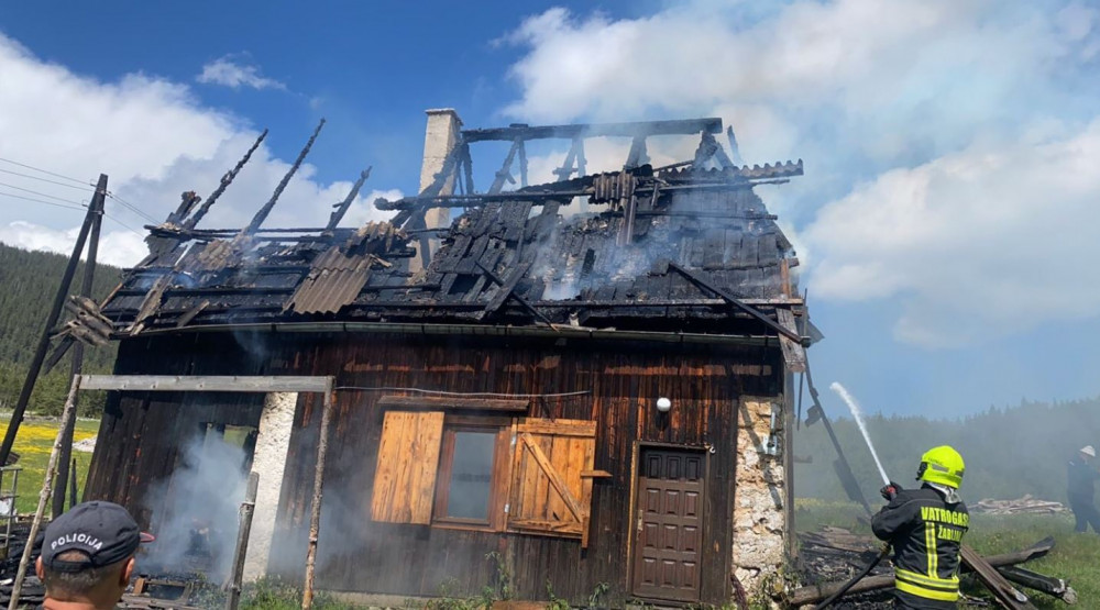 Na Žabljaku izgorjela kuća