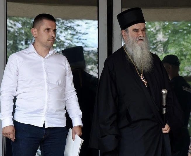 Mandić o razrješenju Boža Milonjića: Neka mu služi na čast što je branio Mitropolita, a Krivokapić ga smijenio!