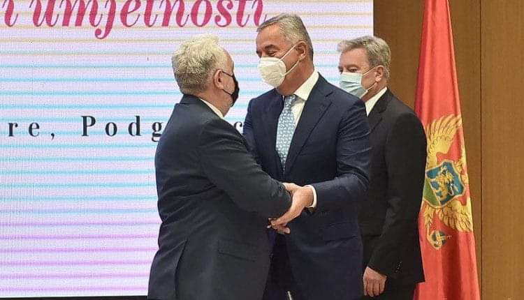 Đukanović otvara karte: DPS pripravan da podrži Krivokapića u smjeni Leposavića!