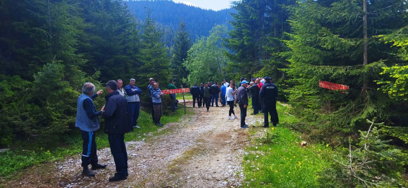 URA: Nadležni da povedu dijalog sa građanima Plava koji brane šumsko blago i gazdovanje na održiv način