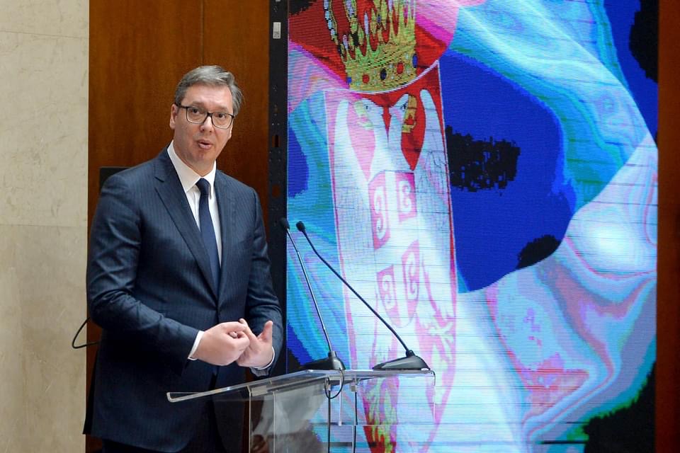 Vučić: Pomoći ćemo Srbima u Crnoj Gori, krećemo u razgovore sa predstavnicima gradova u toj državi!