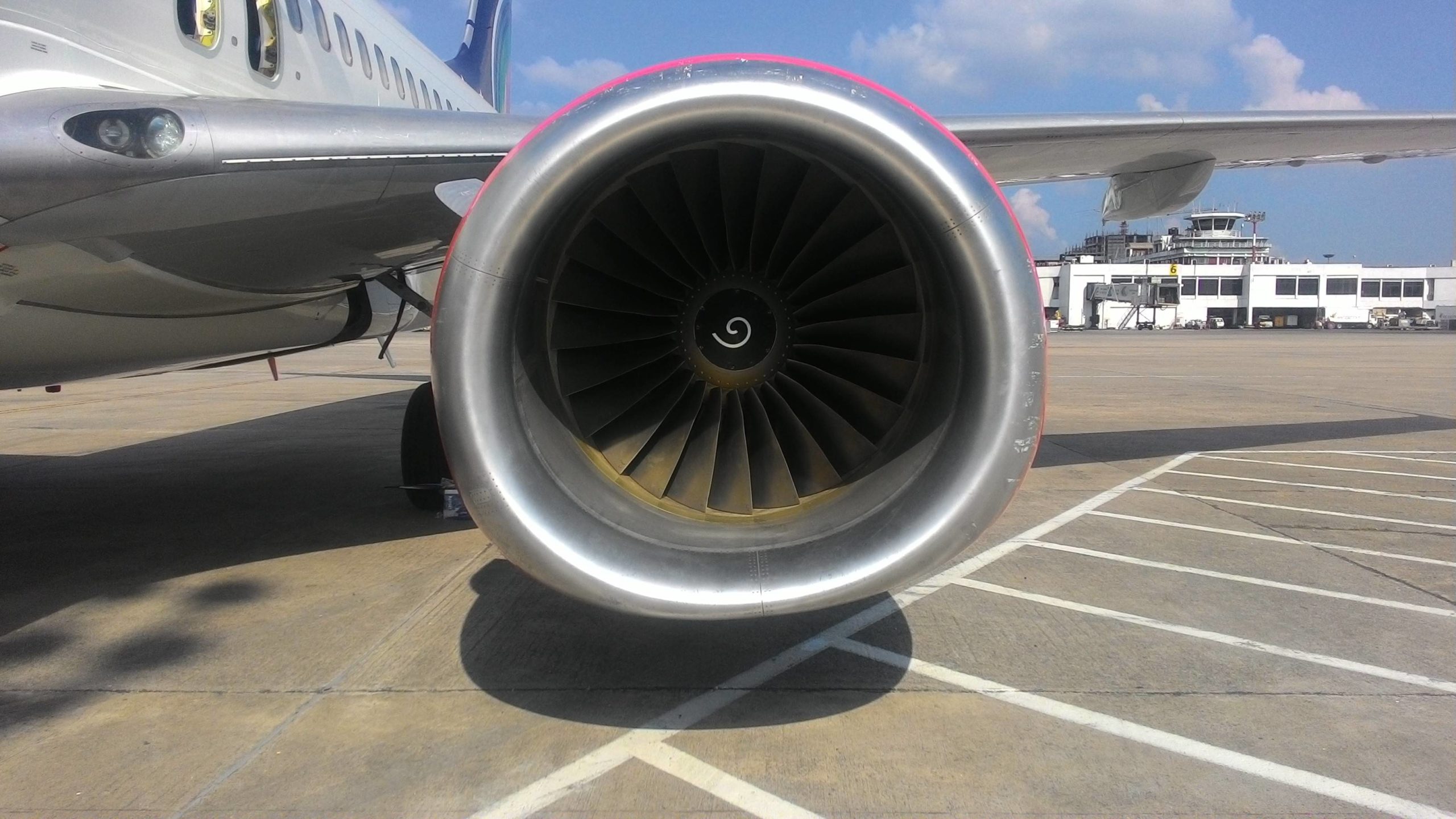 Američko-irska lizing kompanija traži 355 hiljada evra za zakup motora koji je u avionu To Montenegra