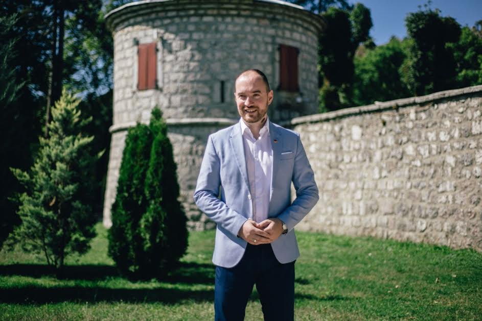 Stanić: Vlada odbila da pomogne ljekarima, policajcima i poljoprivrednim proizvođačima