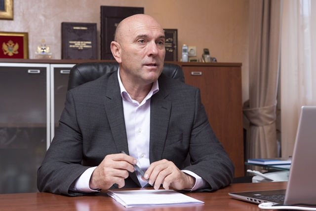Carević traži parlamentarnu istragu za „otpadne vode“