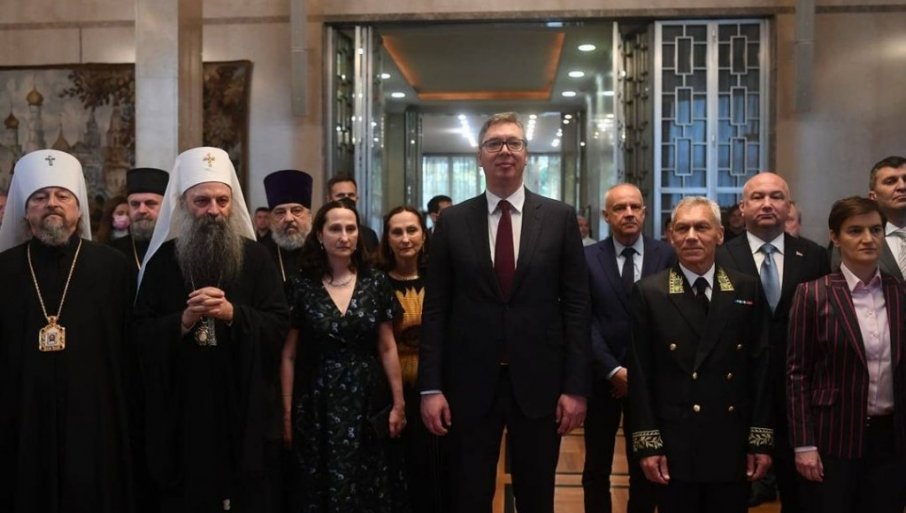 Ruski ambasador ugostio Vučića i patrijarha Porfirija povodom Dana Rusije