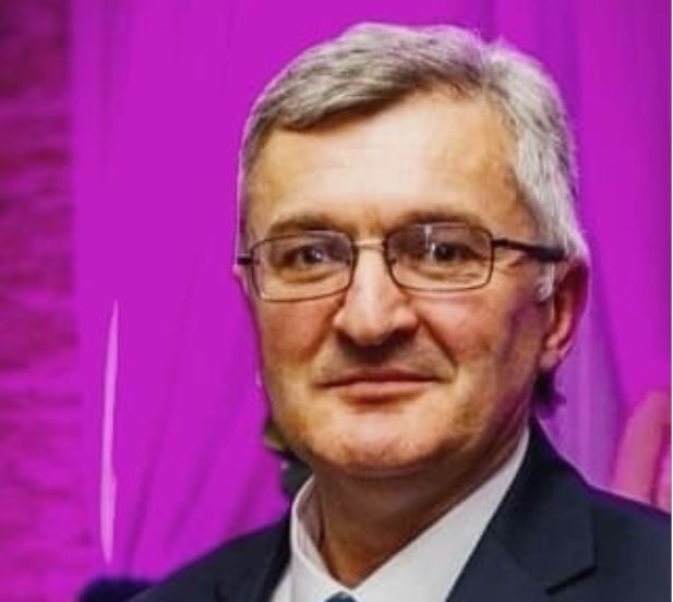 Iako su kandidati za direktora Aerodroma stranci: Crna Gora ima svoje predstavnike iz vazduhoplovstva, kao što je Radoje Karadžić