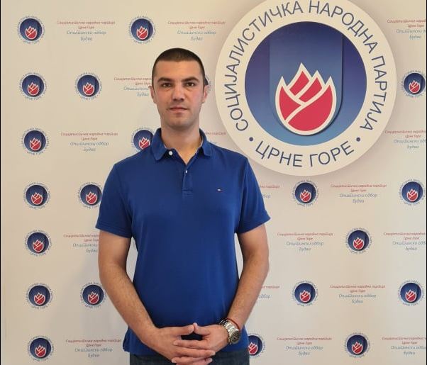 Džiknić: Manje igara, više hleba jer je narod gladan