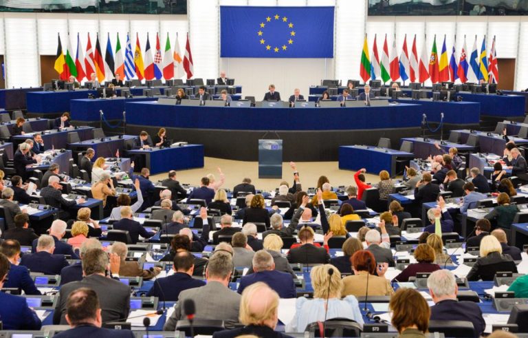 Njemačka poslanica u EP: Prištinu treba razoružati!