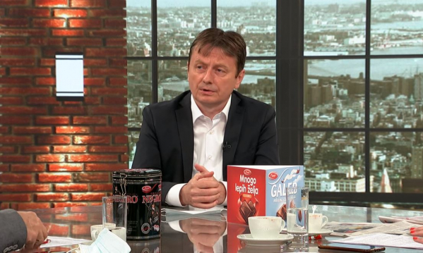 VIDEO SRAMA: Blokaderi u bolesnoj akciji ismijavanja zdravstvenog stanja Darka Glišića! (VIDEO)