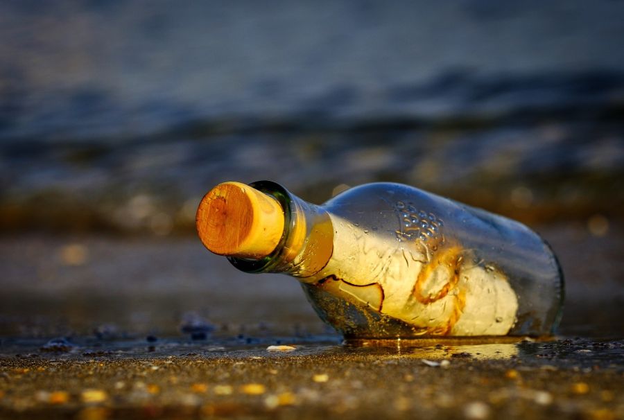 Završila „putovanje“: Poruka u flaši iz 2018. godine prešla Atlantik