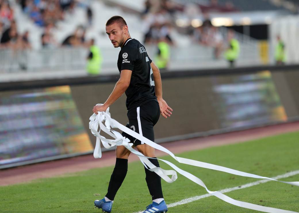 Partizan ostao bez dva defanzivca: Pešukić raskinuo saradnju, Banjak prodat Kairatu!
