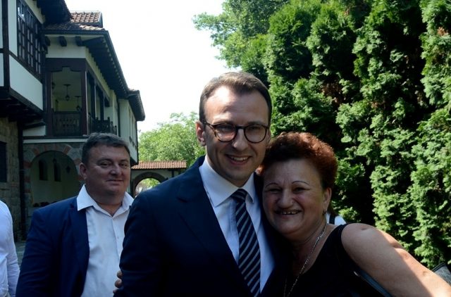 Dragici Gašić – jedinoj srpskoj povratnici u Đakovici zaplijenili vrata: Traže dokaz o plaćenom porezu