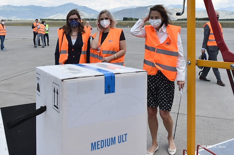 U Crnu Goru stigao redovni kontingent Fajzer vakcina
