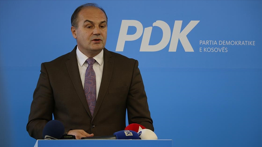 Hodžaj savjetuje Kurtija: Ako se Srbija do 15. juna ne izvini za genocid na Kosovu, otkaži sastanak sa Vučićem!