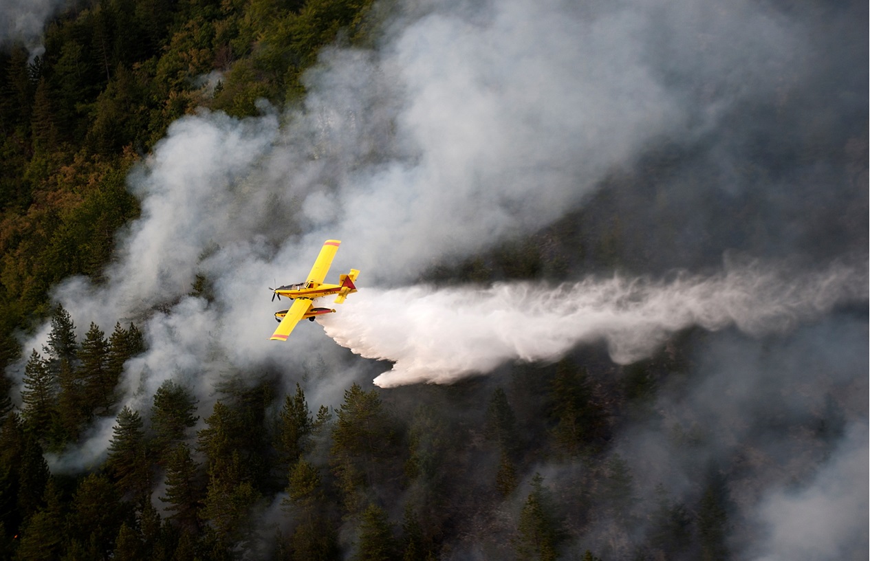 Avioni MUP-a gase požar u naseljima Šteke i Korneti