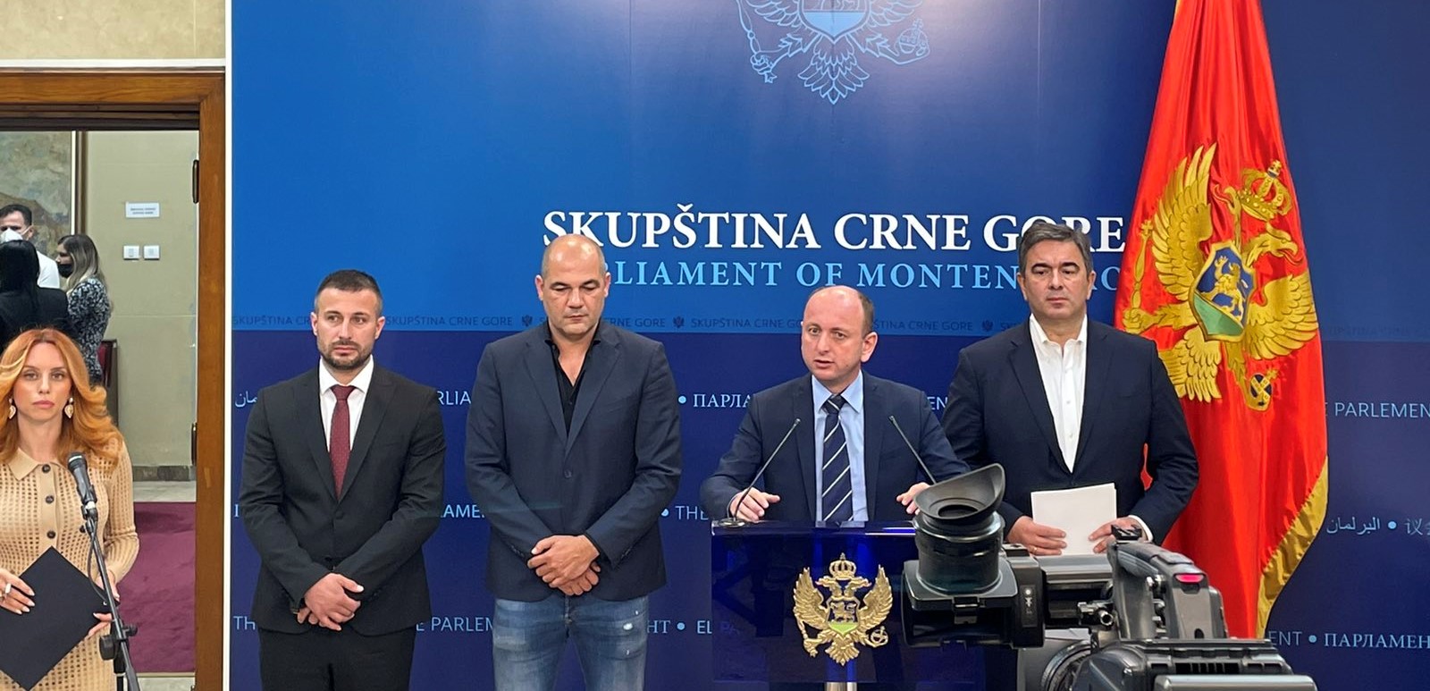 Medojević: Za tri mjeseca državi nanesena šteta od 20 miliona, znamo ko to radi, a Vlada kaže da nema para za naknade majkama!