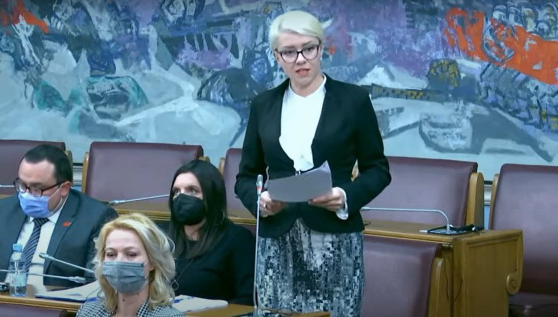 Božović: Ministarstvo finansija da povede konstruktivan dijalog sa Advokatskom komorom, a ne da podržava pojedine advokate željne senzacije