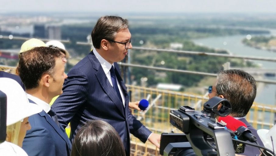 Vučić o završetku radova na kuli Beograd: „Nema velikih djela bez velikih snova“ (FOTO/VIDEO)