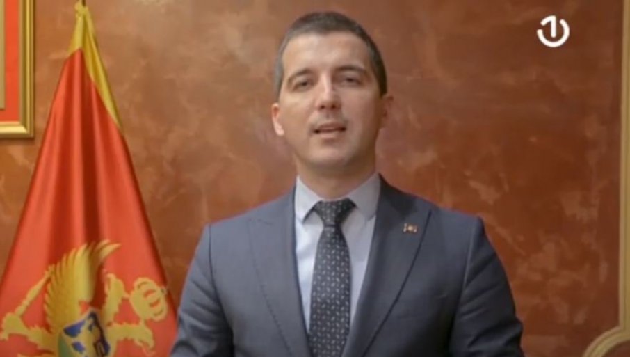 U publici Miraš, Bakir i Milo: Bečić se u Srebrenici hvalio antisrpskim zakonom, pričao o 13. julu i antifašizmu!