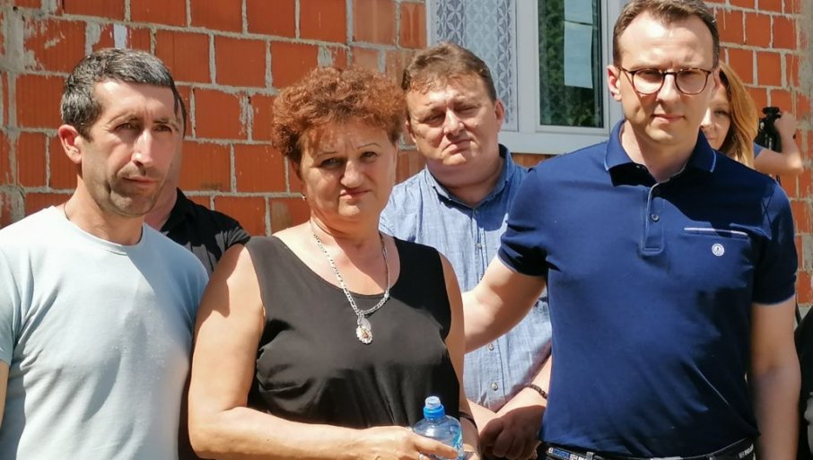 Petković obišao povratnicu Dragicu Gašić: Ona je simbol srpskog stradanja na Kosmetu!