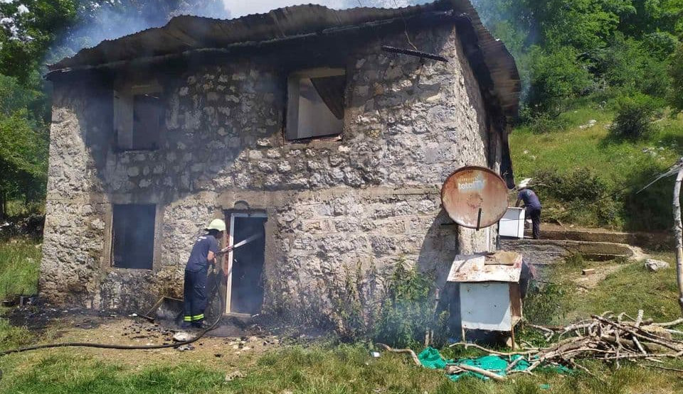 Starac stradao u požaru u porodičnoj kući