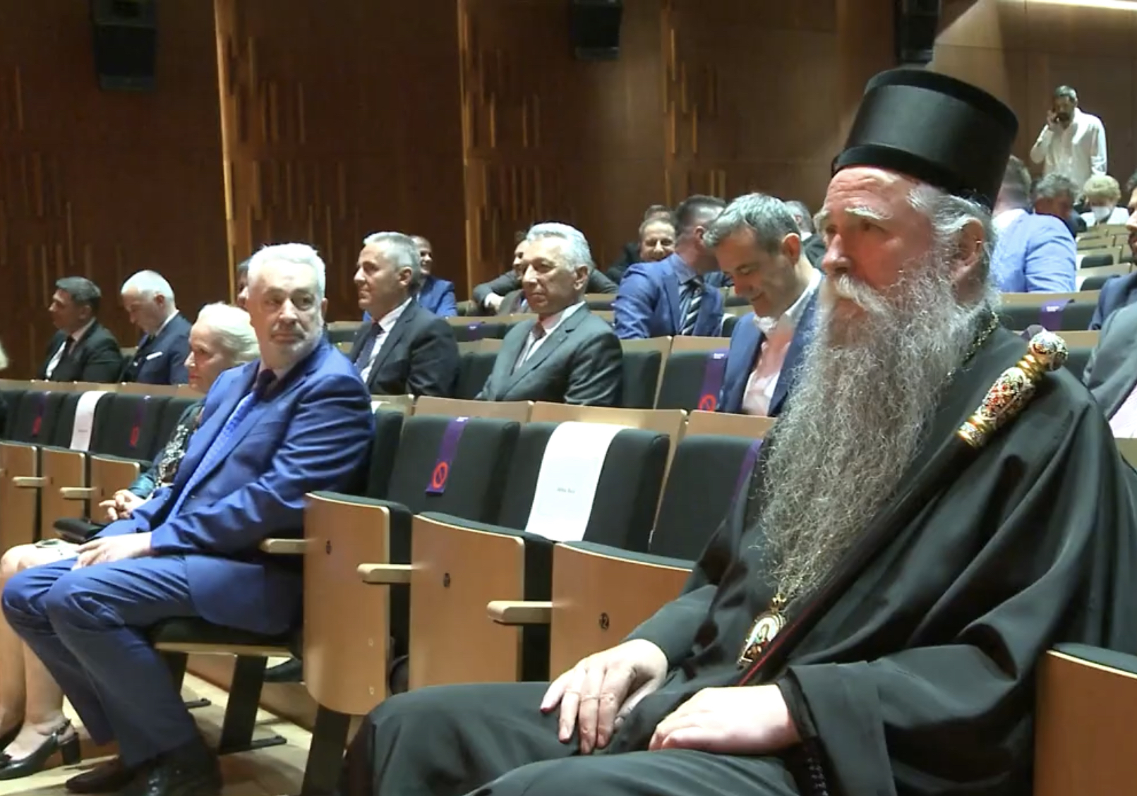 Održan sastanak Pravnog savjeta Mitropolije SPC-a: Premijer Krivokapić ignorisao Mitropolita Joanikija i vladike i nije im dostavio izmijenjeni Temeljni ugovor, SPC jedinstvena u stavu da se samo Patrijarh pita po ovom pitanju!