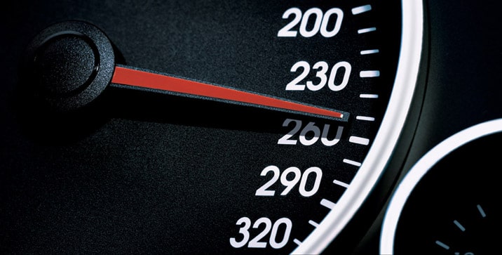 Britanka vozila 209 km/h, tvrdi da je žurila u toalet