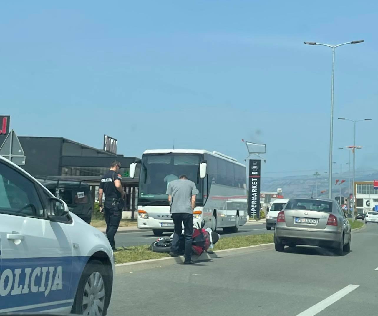 Donja Gorica: Motociklista povrijeđen u udesu
