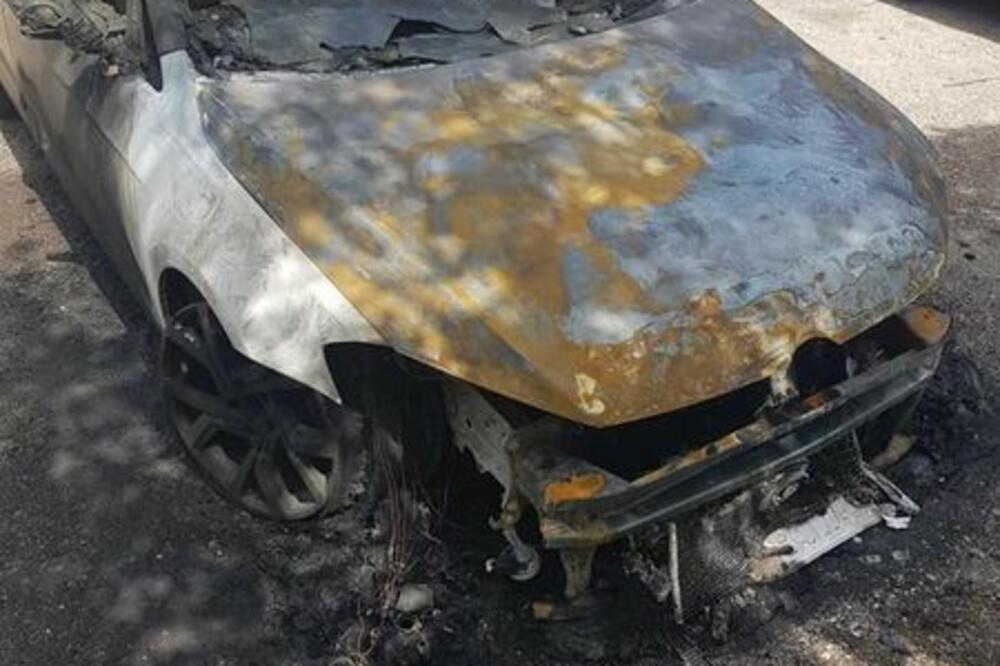 Plenum 083: Zapaljen auto Željka Perovića; dokle će obijesni nitkovi nekažnjeno proizvoditi haos po Nikšiću