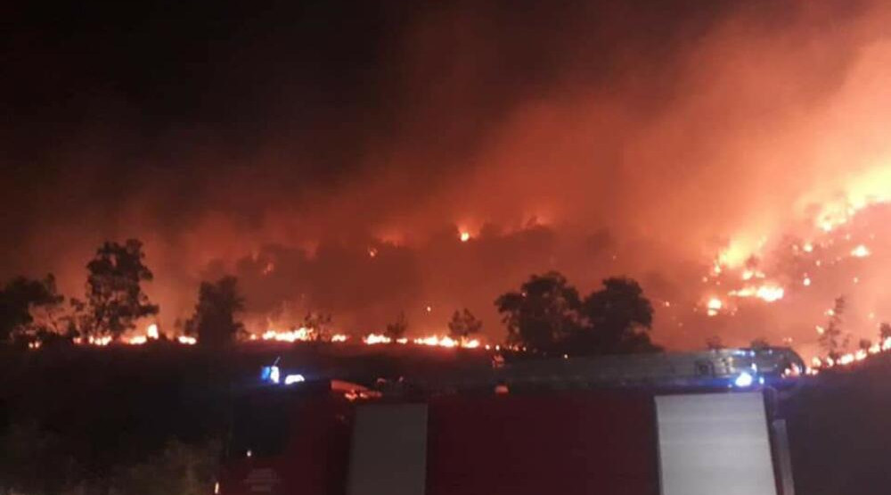 Nikšićki vatrogasci peti dan gase požare: Građani da se uzdrže od paljenja vatre