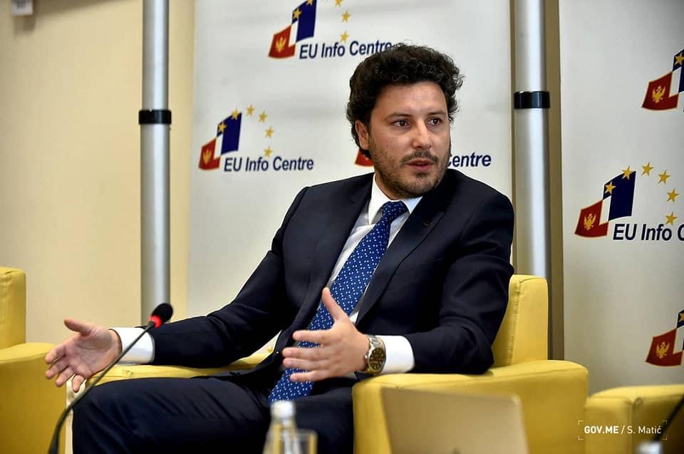 Abazović: Ako Krivokapić ili bilo ko od ministara osnuje partiju, to je kraj ekspertske Vlade!