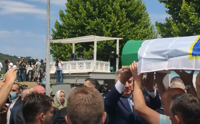 Milo pomagao srpsku vojsku u Srebrenici, a sada se politički grebe o žrtve!