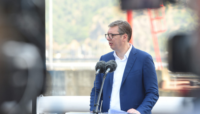 Vučić o vakcinaciji: „Lično sam za Makronovu ideju, ali ne možemo zbog Ustava“