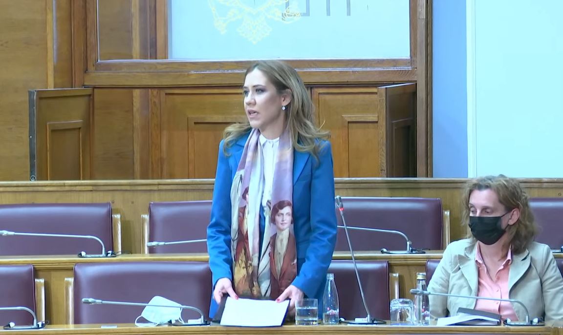 Resor Vesne Bratić: U svim školama imenovani v.d. direktora