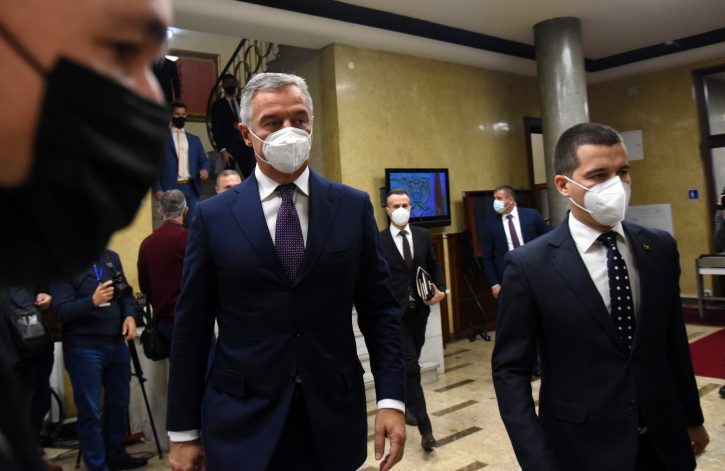 O srpskum žrtvama ćute: Milo i Aleksa zajedno u Srebrenici!