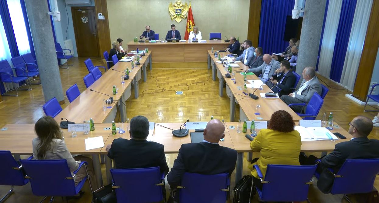 Odbor jednoglasno: Zeleno svjetlo za skidanje imuniteta Petru Ivanoviću!