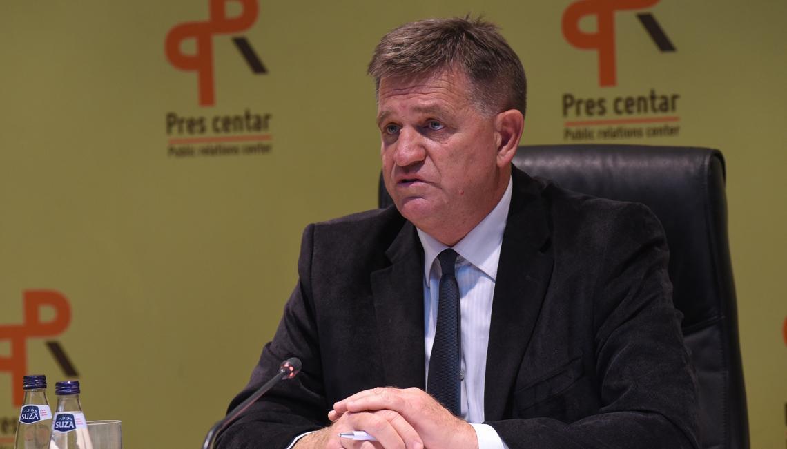 Vujičić: Gospodine Bečiću i Vi ste neustavno dobili mandat poslanika
