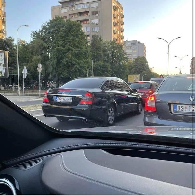 Uprava policije o pratnji premijerovih ćerki u Srbiji: Štićene ličnosti nadziremo i u inostranstvu, u skladu sa propisima!
