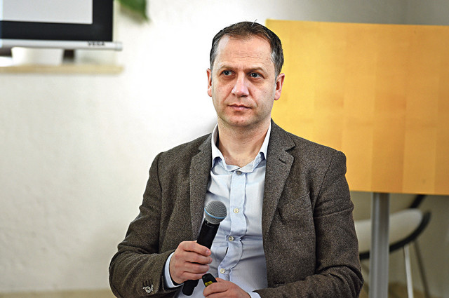 Vladimir Pejić o novom istraživanju javnog mnjenja: SNS sa koalicionim partnerima pokazuje dominantnu poziciju