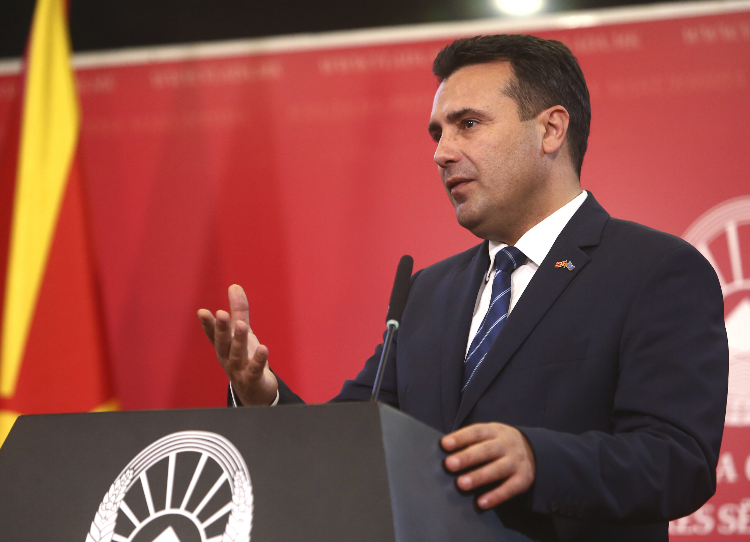 Zaev: Predsjednik Vučić će nam poslati helikoptere kako bismo se izborili sa požarima