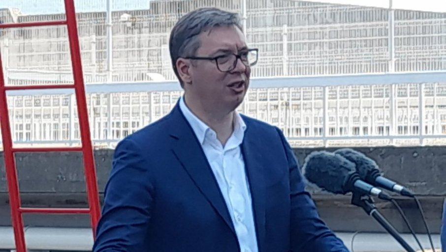 Vučić: Vama u DOS-u je posao bio da šaljete srpsko meso u kesama