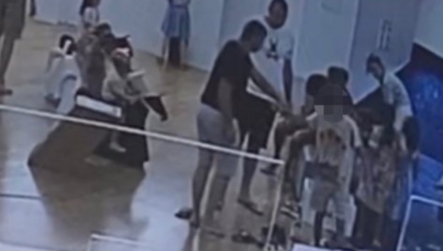 Skandal u Rovinju: Albanac šamarao srpsko dijete i njegovu majku u hotelu!