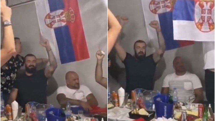 Peković sa trobojkom zapalio region: Usnimljen kako se veseli pod šatorom uz stihove „Evo braće koja smiju srpski barjak da razviju“ (VIDEO)