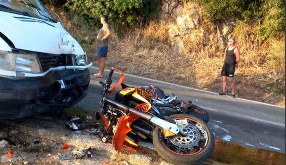 Baranin životno ugrožen nakon sudara kombija i motocikla kod tunela Ćafe