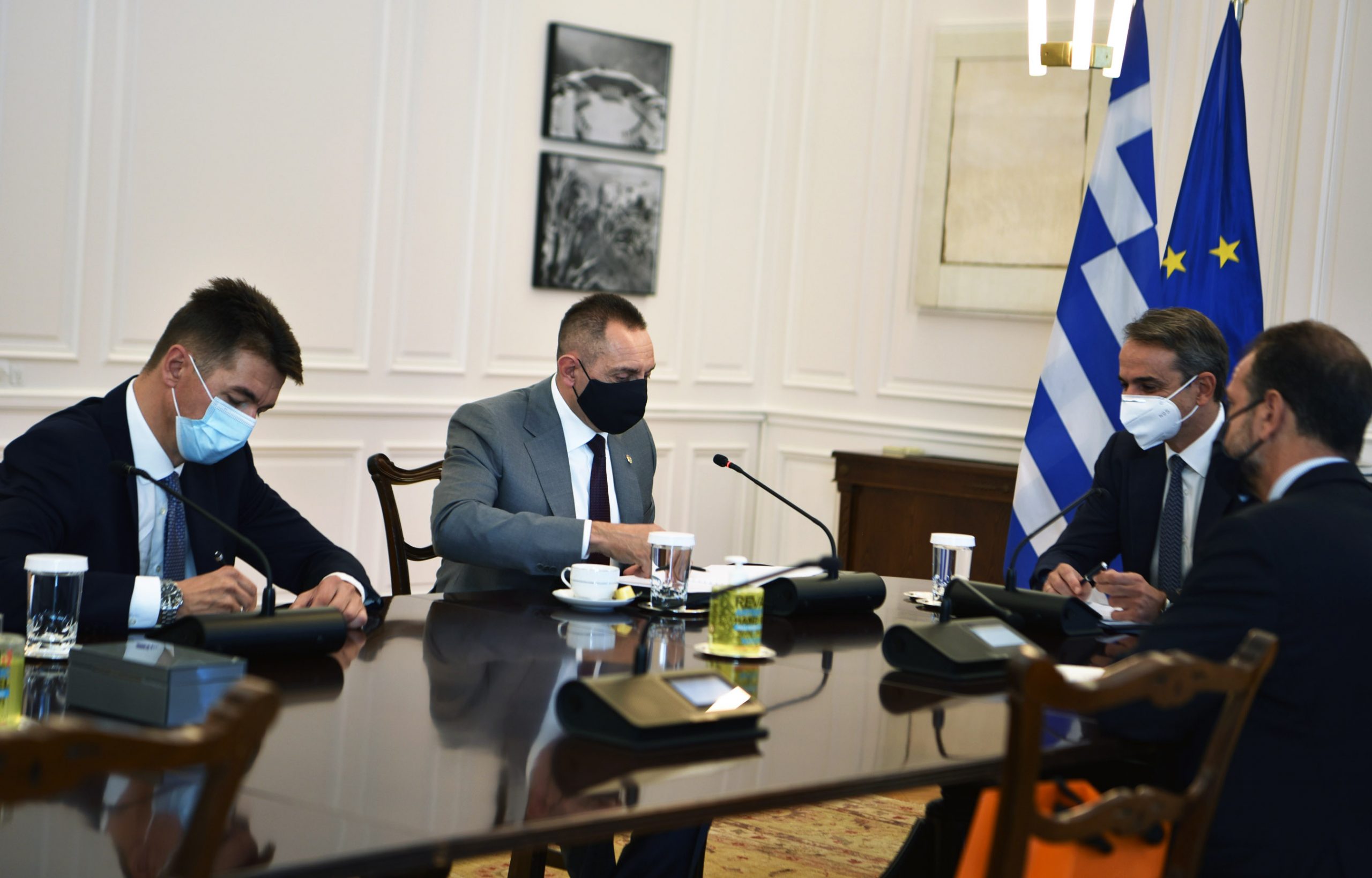 Vulin: Premijer Micotakis je još jednom potvrdio da Grčka neće priznati lažnu državu Kosovo!