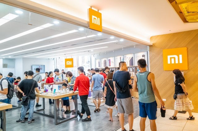 Dobio je telefon od 800 dolara, Xiaomi ne može da ga nađe